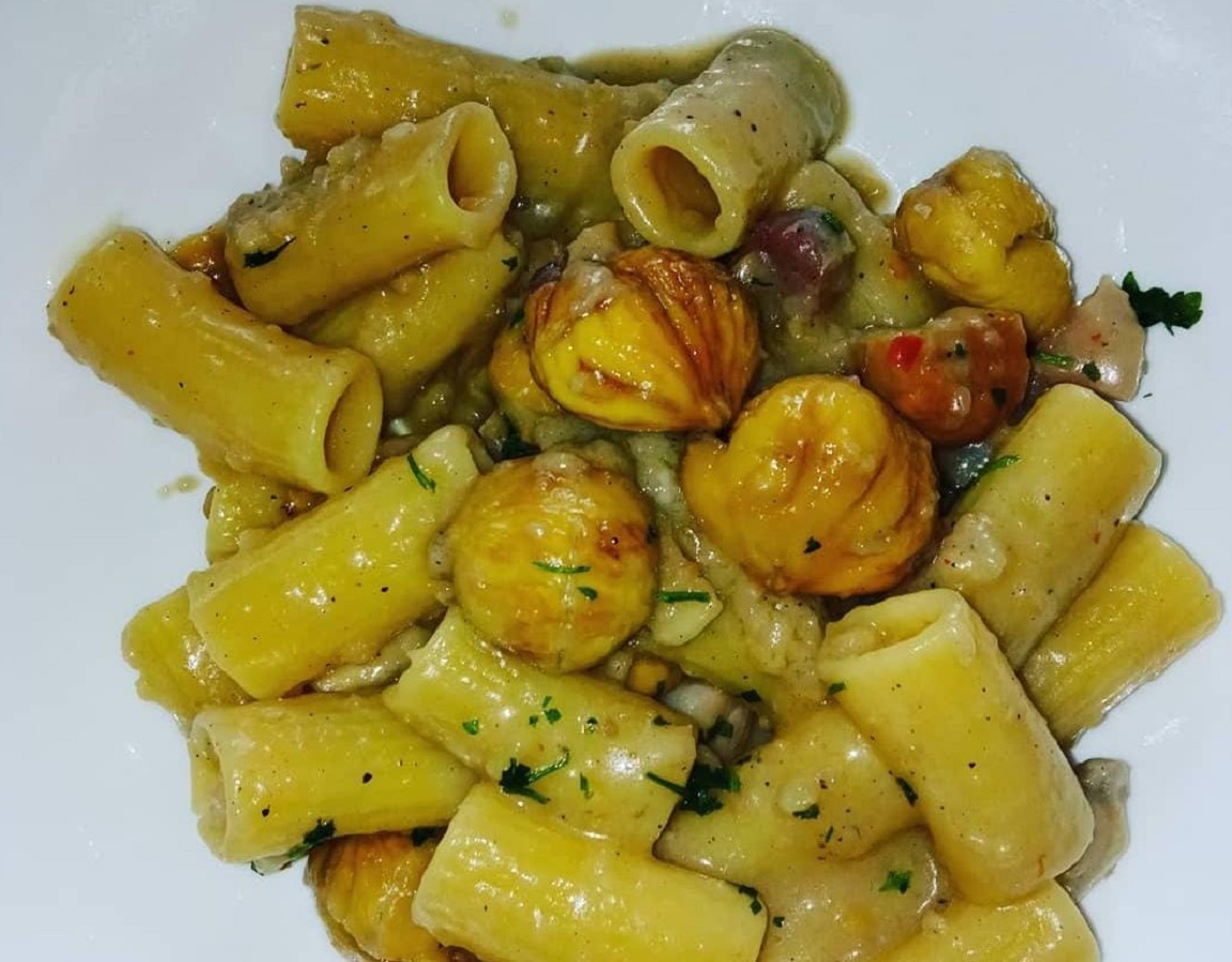 Degustazione della past e llesse 2025 Pasta con le castagne lesse Macerata Campania.jpg